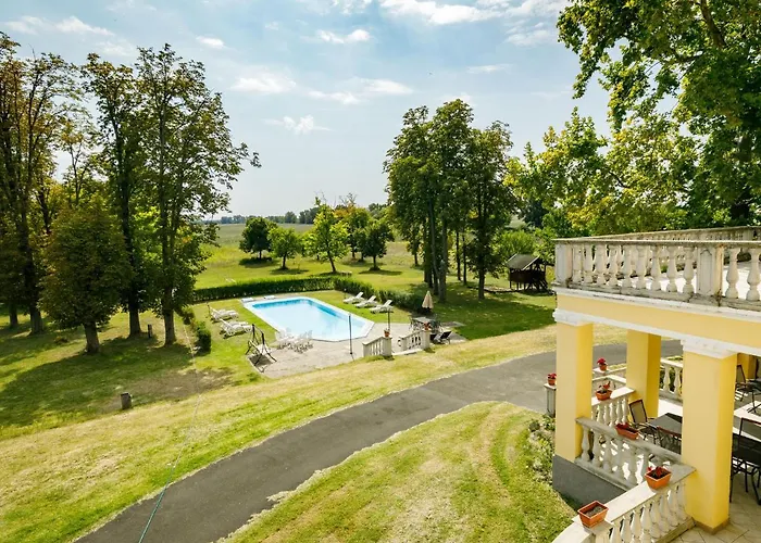 Villa Zichy By Interhome Fonyód